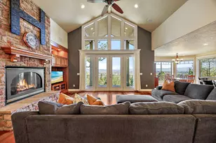 4459 Old Stage Rd, Central Point, OR 97502 - Photo 13