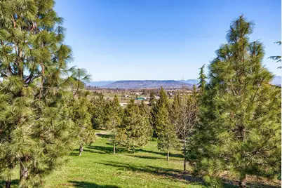 4459 Old Stage Road, Central Point, OR 97502 - Photo 61