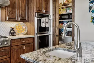 3487 NW Greenleaf Way, Bend, OR 97703 - Photo 23