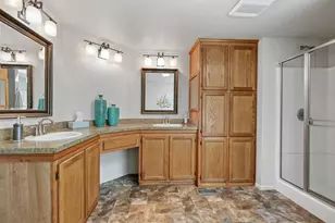 84 Meadow Ln, Shady Cove, OR 97539 - Photo 21