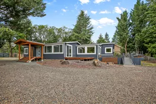 84 Meadow Ln, Shady Cove, OR 97539 - Photo 5