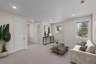 1356 NW Ochoa Dr, Bend, OR 97703 - Photo 7