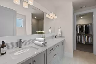 1356 NW Ochoa Dr, Bend, OR 97703 - Photo 5