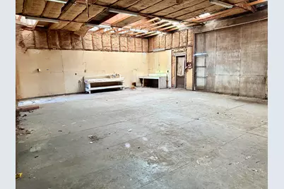 39 NE 7th Street, Madras, OR 97741 - Photo 5