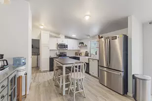 5648 Foothill Blvd, Grants Pass, OR 97526 - Photo 17