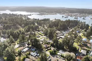 63528 S Olive Rd, Coos Bay, OR 97420 - Photo 11