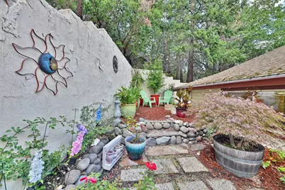 932 Morton Street, Ashland, OR 97520 - Photo 31