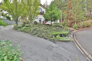 932 Morton St, Ashland, OR 97520 - Photo 35