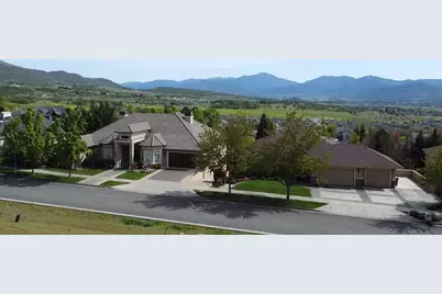 4101 Piedmont Terrace, Medford, OR 97504 - Photo 3