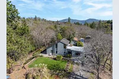 346 Melissa Lane, Grants Pass, OR 97526 - Photo 1