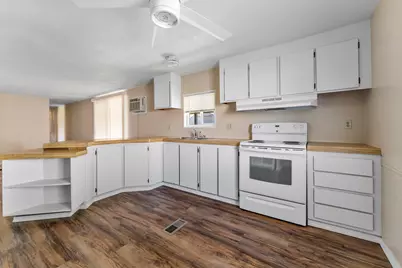 [Address not provided], Grants Pass, OR 97527 - Photo 15