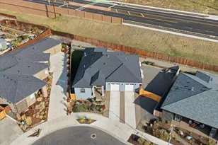 2802 High Cedars Ln, Medford, OR 97504 - Photo 11