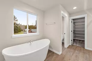 148 Valemont Dr, Eagle Point, OR 97524 - Photo 37