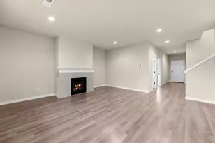 148 Valemont Dr, Eagle Point, OR 97524 - Photo 13