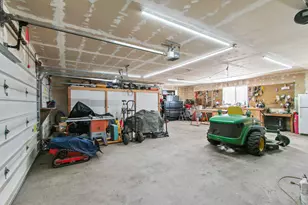 38038 Modoc Point Rd, Chiloquin, OR 97624 - Photo 35