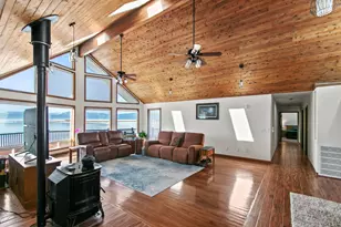 38038 Modoc Point Rd, Chiloquin, OR 97624 - Photo 13