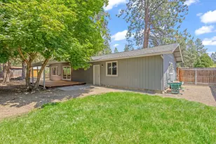 60903 Amethyst St, Bend, OR 97702 - Photo 7