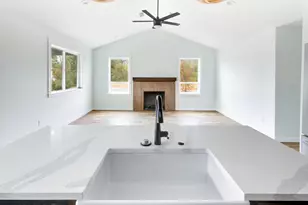 1106 Cascade Loop, Cave Junction, OR 97523 - Photo 7