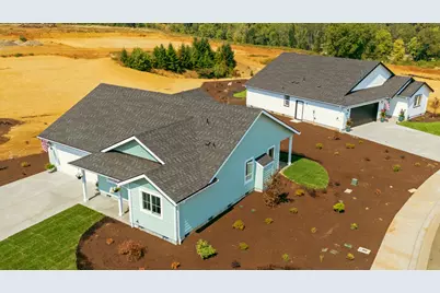 1106 Cascade Loop, Cave Junction, OR 97523 - Photo 19