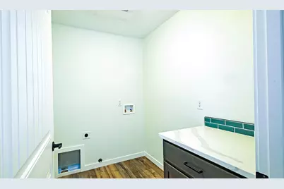 1106 Cascade Loop, Cave Junction, OR 97523 - Photo 9