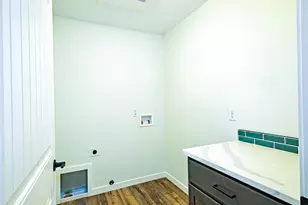 1106 Cascade Loop, Cave Junction, OR 97523 - Photo 9