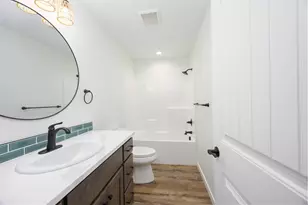 1106 Cascade Loop, Cave Junction, OR 97523 - Photo 17