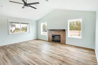 1106 Cascade Loop, Cave Junction, OR 97523 - Photo 3