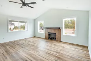 1106 Cascade Loop, Cave Junction, OR 97523 - Photo 3