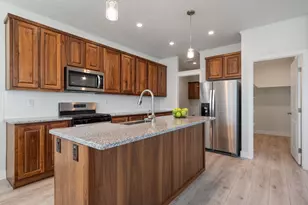 20766 My Longest Wy, Bend, OR 97701 - Photo 3