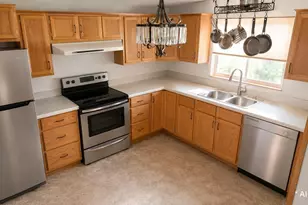 69580 Pine Ridge Dr, Sisters, OR 97759 - Photo 11