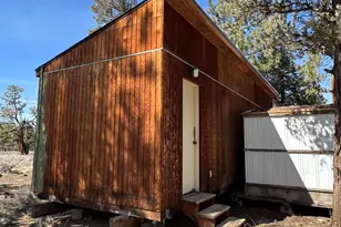 69580 Pine Ridge Dr, Sisters, OR 97759 - Photo 15
