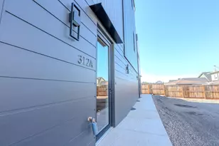 312 E Rapp Rd, Talent, OR 97540 - Photo 37