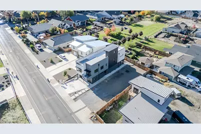 312 E Rapp Road, Talent, OR 97540 - Photo 41