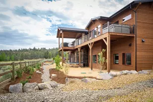 20334 Arrowhead Dr, Bend, OR 97703 - Photo 9