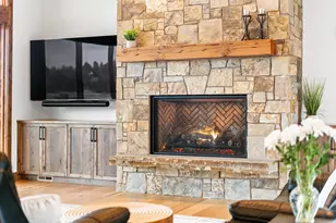 20334 Arrowhead Dr, Bend, OR 97703 - Photo 17