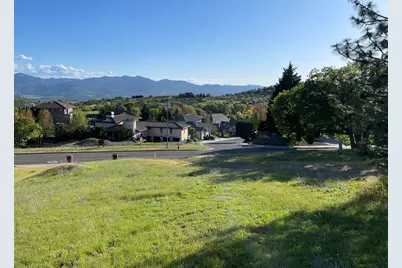 5626 Fallbrook Lane, Medford, OR 97504 - Photo 15