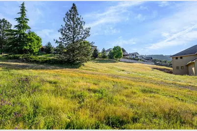 5626 Fallbrook Lane, Medford, OR 97504 - Photo 11
