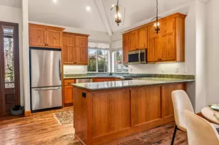 61783 Metolius Dr, Bend, OR 97702 - Photo 31