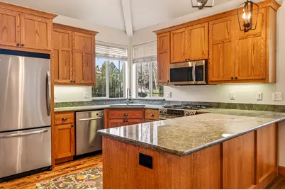 61783 Metolius Drive, Bend, OR 97702 - Photo 3