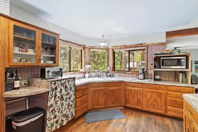 13291 Hwy 238, Jacksonville, OR 97530 - Photo 9