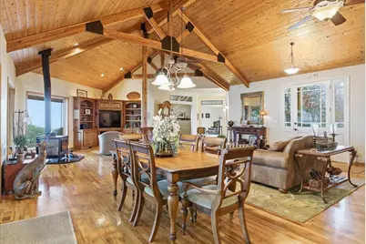 3601 Campus View Drive, Grants Pass, OR 97527 - Photo 21