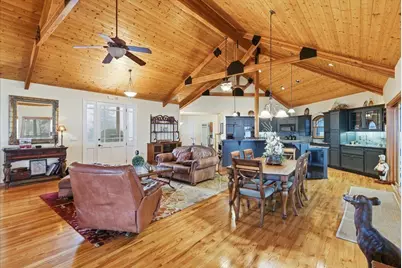 3601 Campus View Drive, Grants Pass, OR 97527 - Photo 7