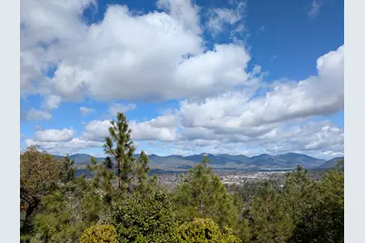 3601 Campus View Drive, Grants Pass, OR 97527 - Photo 59