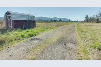 [Address not provided], Creswell, OR 97426 - Photo 19