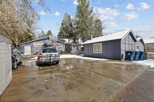 633 NW Portland Ave, Bend, OR 97703 - Photo 39