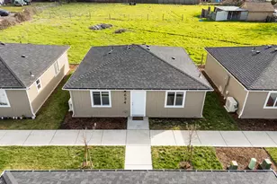 634 Colinwood Ct, Medford, OR 97501 - Photo 7