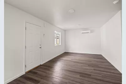 634 Colinwood Court, Medford, OR 97501 - Photo 9