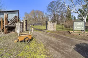 1305 Butte Falls Hwy, Eagle Point, OR 97524 - Photo 35