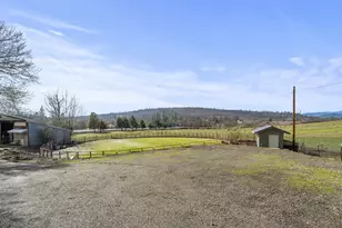 1305 Butte Falls Hwy, Eagle Point, OR 97524 - Photo 25