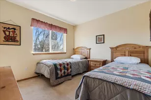 1140 Golden Pheasant Dr, Redmond, OR 97756 - Photo 15